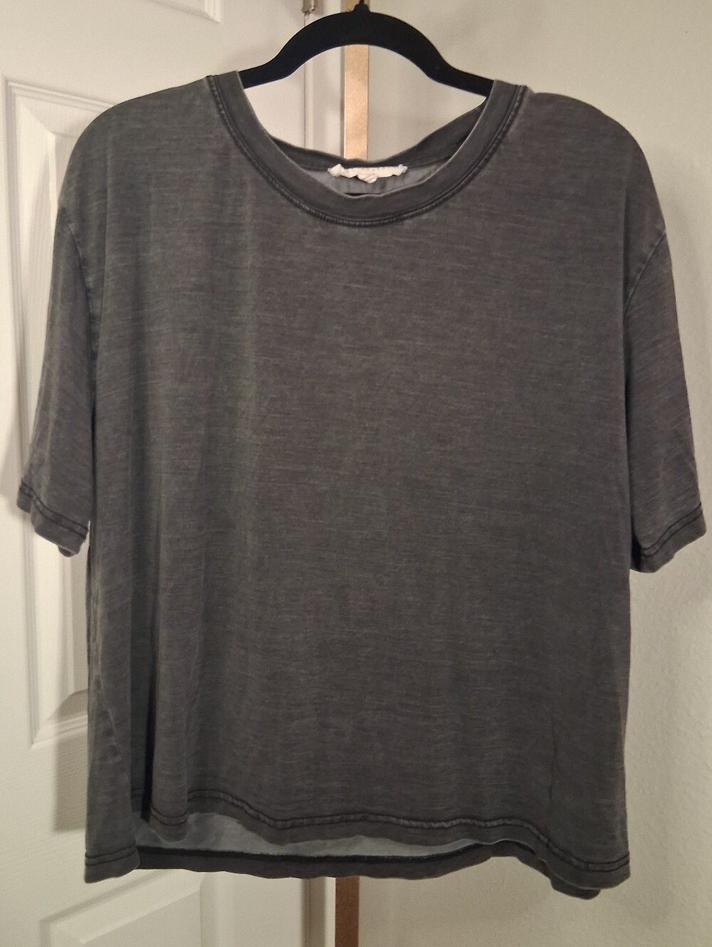Jane And Delancey Gray T Shirt Blouse